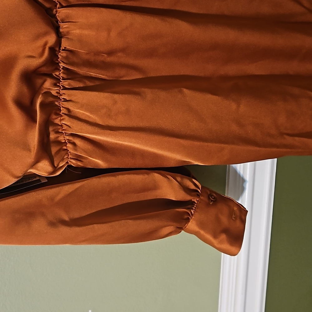 NWT! Women's Beautiful Bronze Faux Wrap Dress - Picture 6 of 6